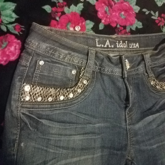 💕LA Idol Skinny Denim Super Bling Back Pockets! - Picture 3 of 5